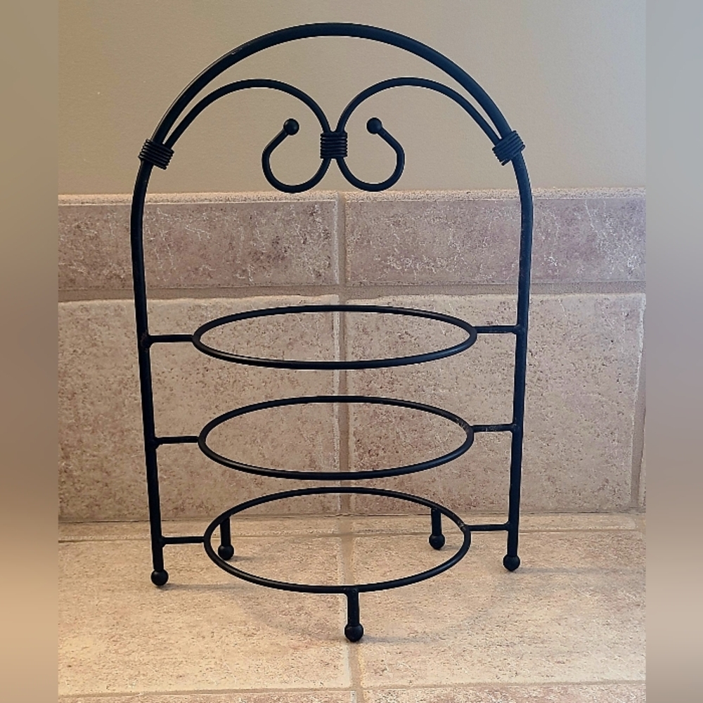 Southern Living at Home Three Tiered Plate Stand, Red Mountain Iron #40010.